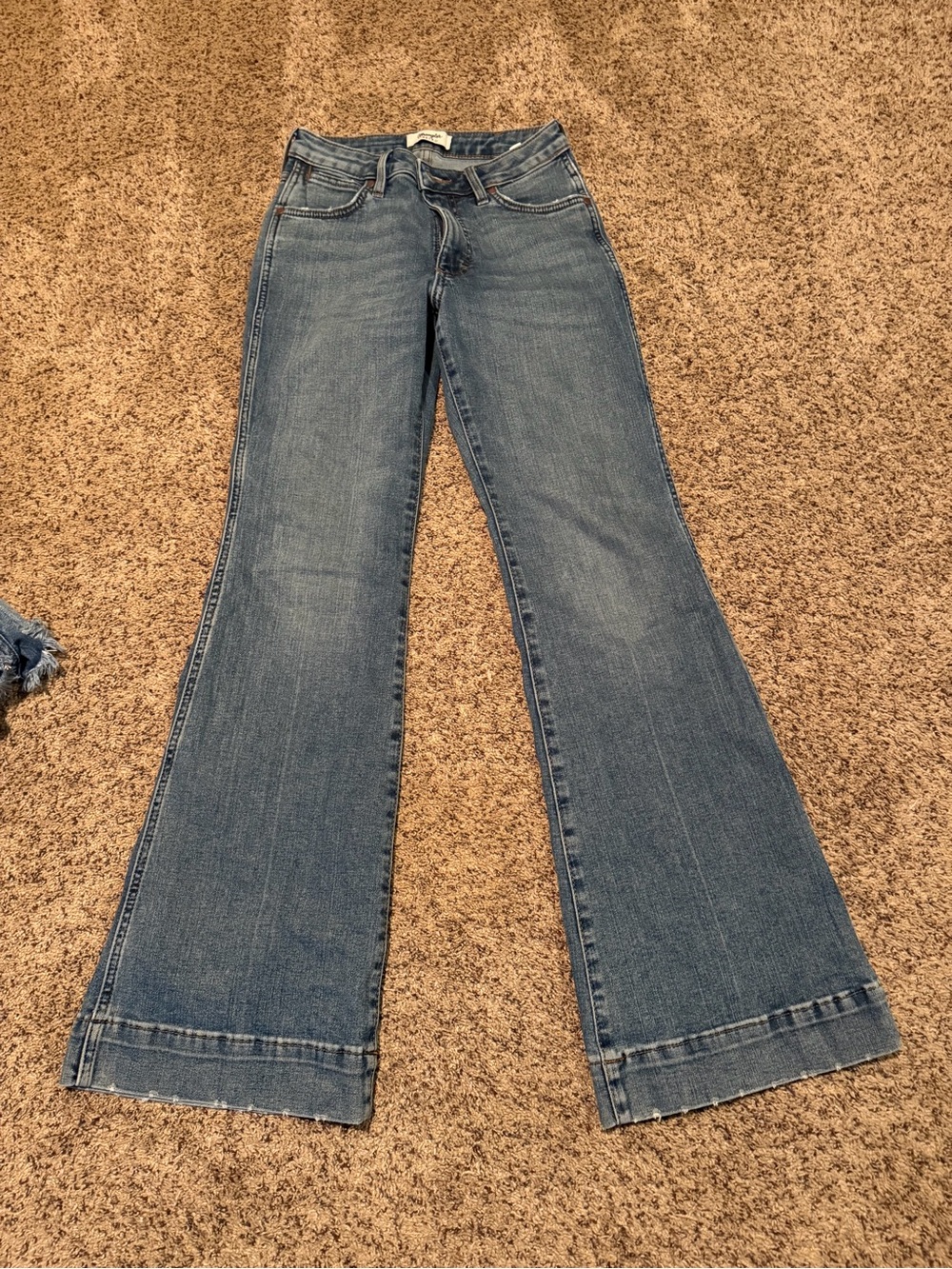 Wrangler Medium Blue Flare Jeans Sz 26